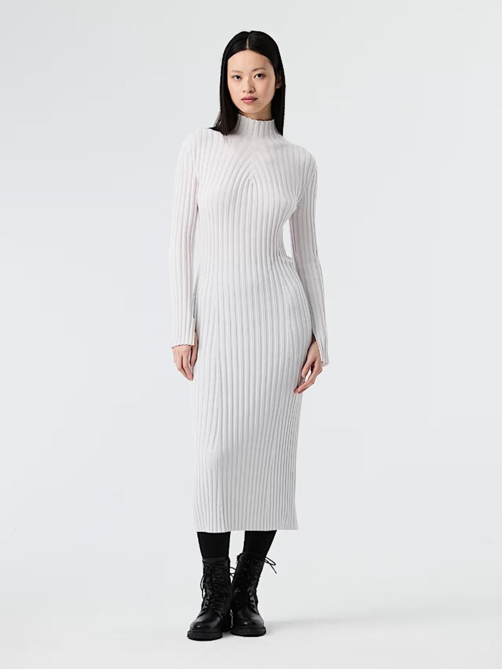 FOLAS V1.Y8.02 Seamless 3D Knit Dress Off White- Large